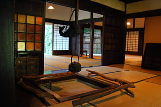 薪ストーブやいろりなど、古民家独特の住宅設備をつけたい